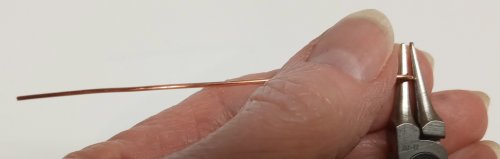 Judy Larson's Making Simple Eyepins - , Findings & Components, Toggles & Clasps, Earwire & Headpin, Loops, Wire Loop, Wrapped Wire Loop, Use your fingers to push the wire